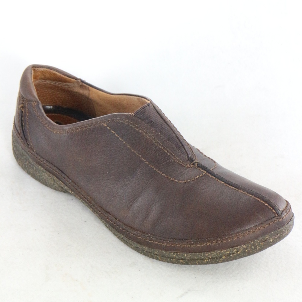 Clarks Artisan Brown Slip On Split Toe Loafers - image 1